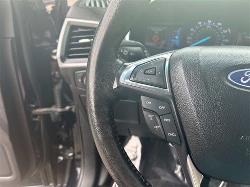 Used 2020 Ford Edge SEL w/ Cold Weather Package image 26