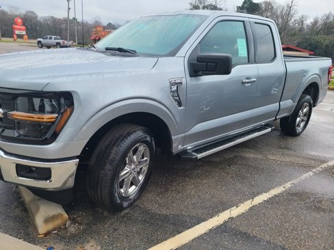 New 2025 Ford F150 XLT w/ Equipment Group 301A Standard image 1