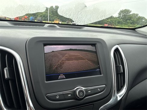 Used 2020 Chevrolet Equinox LT w/ Driver Convenience Package image 24