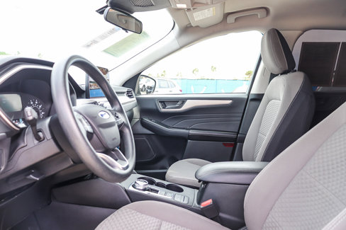 Used 2022 Ford Escape SE image 18