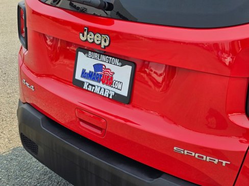 Used 2020 Jeep Renegade Sport w/ Sport Appearance Group image 19