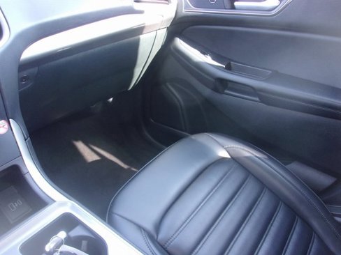 Used 2023 Ford Edge SEL image 15