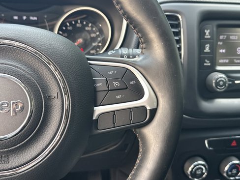 Used 2018 Jeep Compass Latitude w/ Cold Weather Group image 27