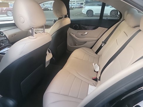 Used 2019 Mercedes-Benz C 300 Sedan image 7