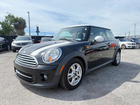 Used 2012 MINI Cooper Hardtop image 1