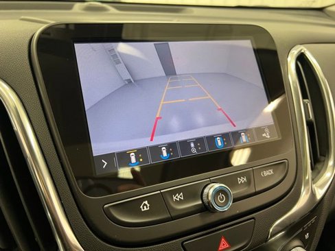 Used 2019 Chevrolet Equinox Premier image 16
