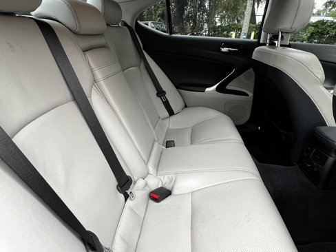 Used 2011 Lexus IS 250 image 40