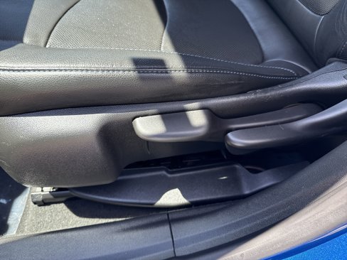 Used 2016 Chevrolet Volt Premier w/ Driver Confidence Package image 20