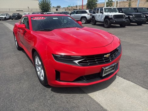 Used 2023 Chevrolet Camaro LT image 8