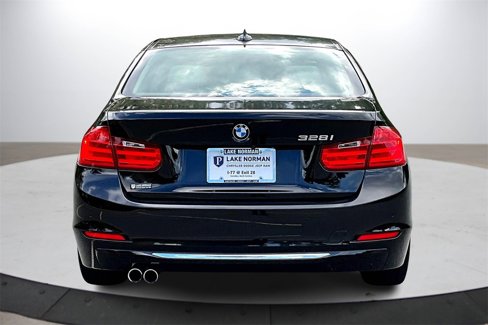 Used 2015 BMW 328i Sedan w/ Premium Package image 7
