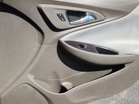 Used 2020 Chevrolet Malibu LT image 14