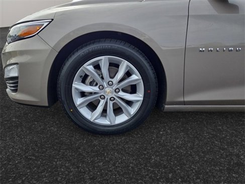 Used 2023 Chevrolet Malibu LT image 4