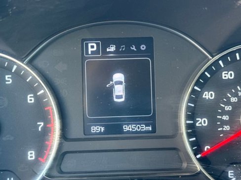 Used 2017 Kia Forte S image 14