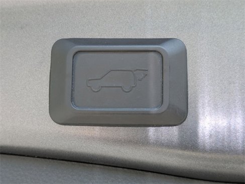 Used 2020 Toyota RAV4 XLE image 26
