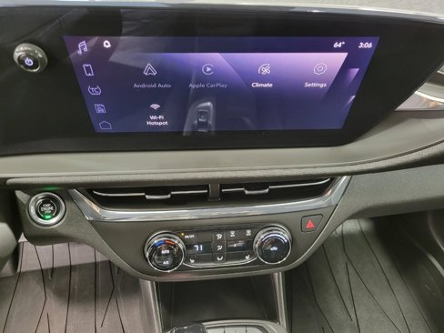 Used 2025 Buick Envista Preferred w/ Convenience I Package image 18