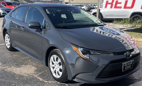 Used 2024 Toyota Corolla LE image 2