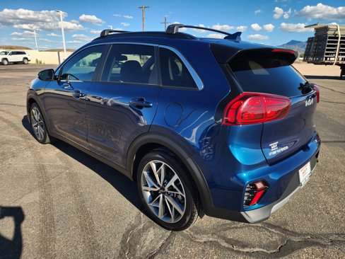 Used 2022 Kia Niro Touring Special Edition image 6