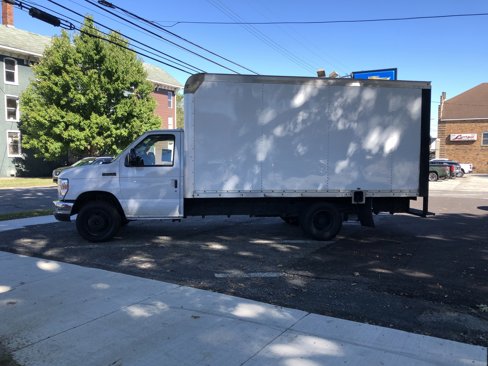 Used 2017 Ford E-350 and Econoline 350 Super Duty w/ Power Windows & Locks Group image 2