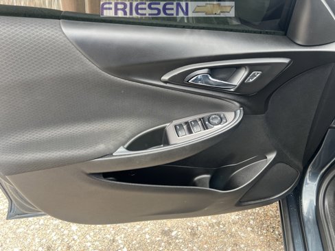 Used 2021 Chevrolet Malibu LT image 8