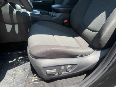 Used 2023 Toyota RAV4 XLE w/ Convenience Package image 12