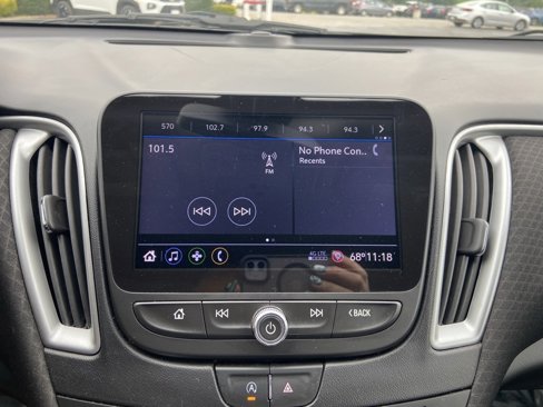 Used 2020 Chevrolet Malibu LS image 17