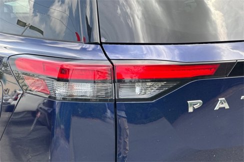 Used 2022 Nissan Pathfinder SV image 49