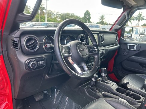 Used 2018 Jeep Wrangler Unlimited Sahara image 10