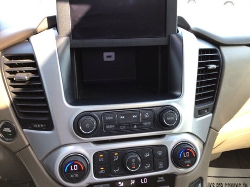 Used 2019 GMC Yukon SLT w/ Open Road Package image 17