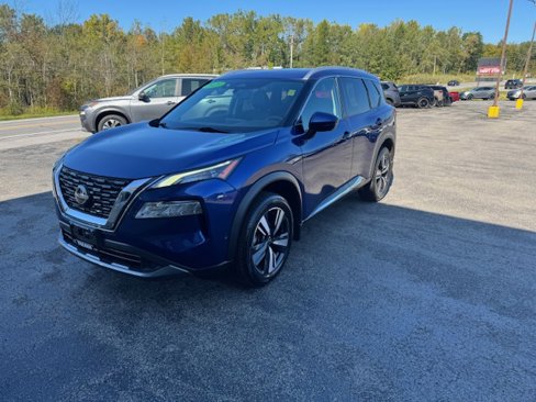 Used 2023 Nissan Rogue SL w/ SL Premium Package image 9