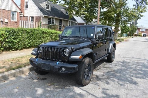Used 2023 Jeep Wrangler Unlimited image 3