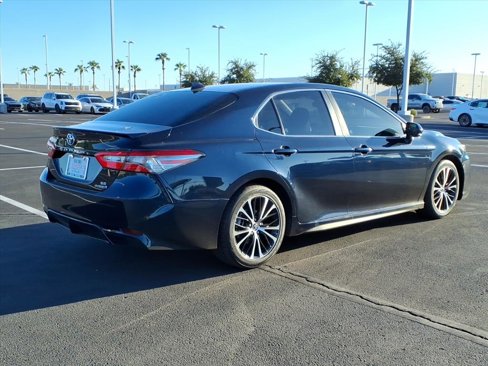 Certified 2019 Toyota Camry SE image 8