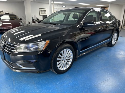 Used 2016 Volkswagen Passat 1.8T SE image 3