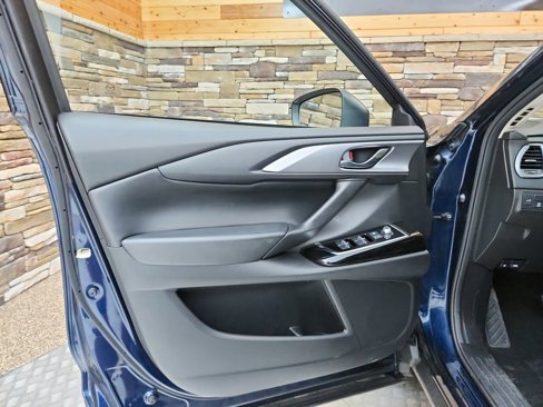Used 2020 MAZDA CX-9 Touring image 26