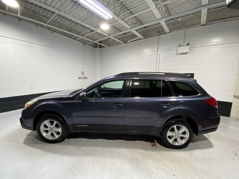 Used 2014 Subaru Outback 2.5i Premium image 3