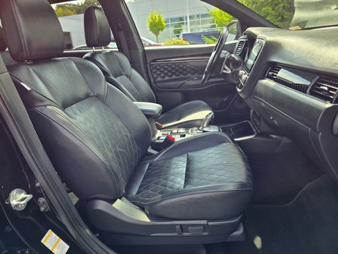 Used 2020 Mitsubishi Outlander GT image 49