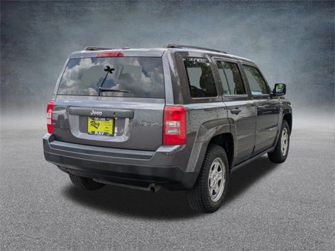 Certified 2016 Jeep Patriot Sport image 3