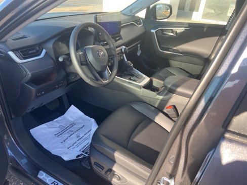 New 2025 Toyota RAV4 Limited image 16