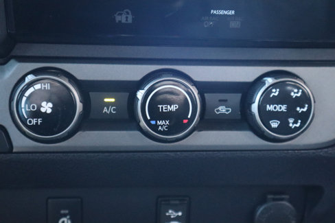 Used 2016 Toyota Tacoma TRD Off-Road image 79