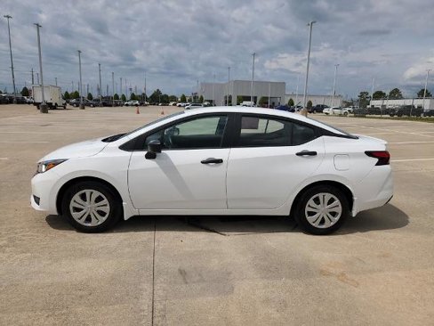 Certified 2024 Nissan Versa S w/ Trunk Package image 8