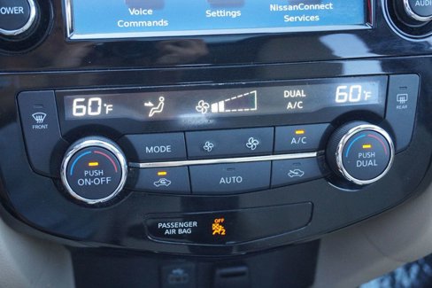 Used 2017 Nissan Rogue SL w/ SL Premium Package image 38