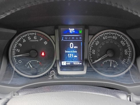 Used 2023 Toyota Tacoma TRD Off-Road image 14