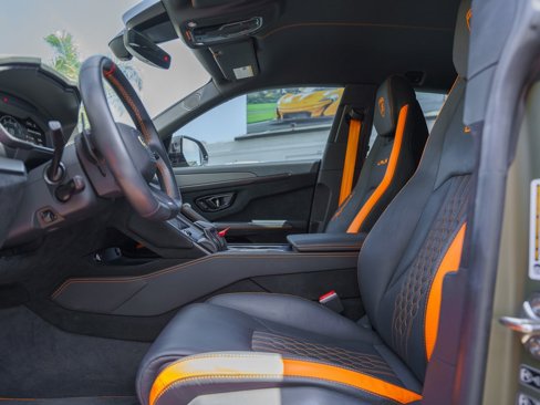 Used 2023 Lamborghini Urus Performante image 12