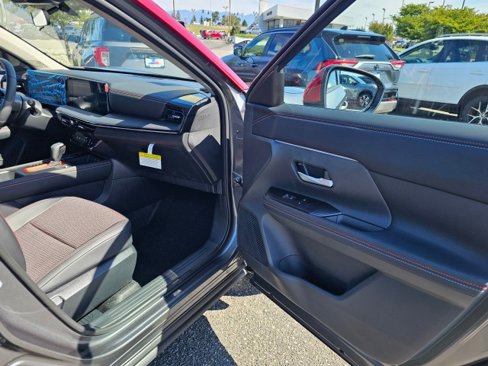 New 2025 Nissan Kicks SR w/ SR Premium Package image 10