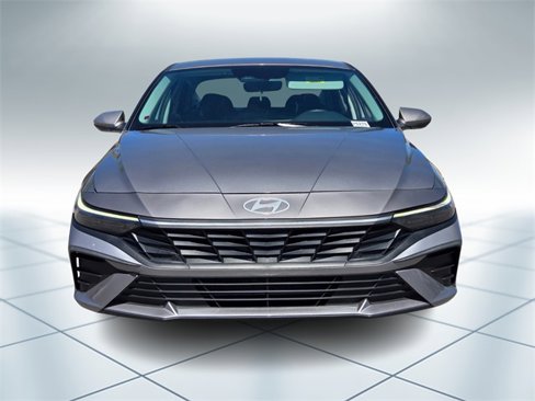 Used 2024 Hyundai Elantra SEL image 8