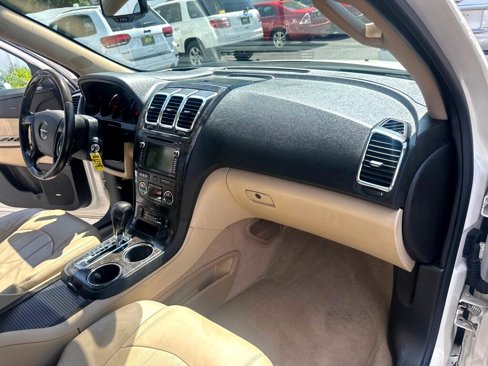 Used 2012 GMC Acadia Denali image 40