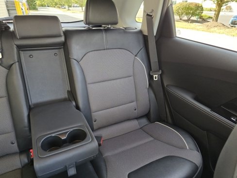 Used 2022 Kia Niro EX image 47