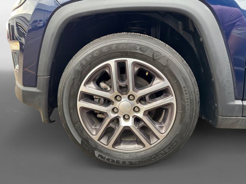 Used 2020 Jeep Compass Latitude image 16