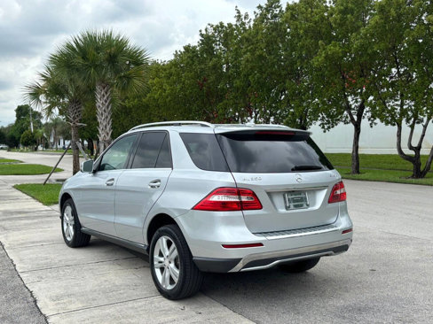 Used 2014 Mercedes-Benz ML 350 4MATIC w/ Premium 1 Package image 9