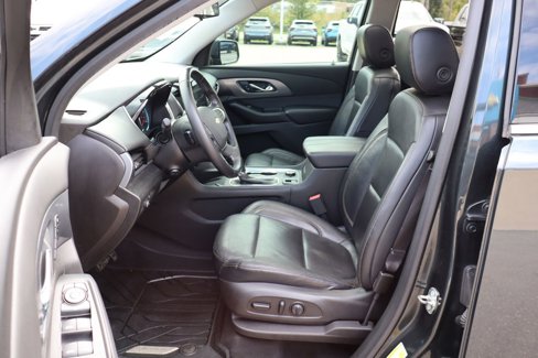 Used 2018 Chevrolet Traverse Premier image 11