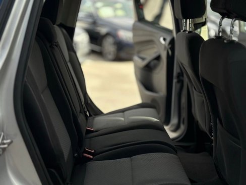 Used 2017 Ford Escape SE w/ Equipment Group 201A image 14
